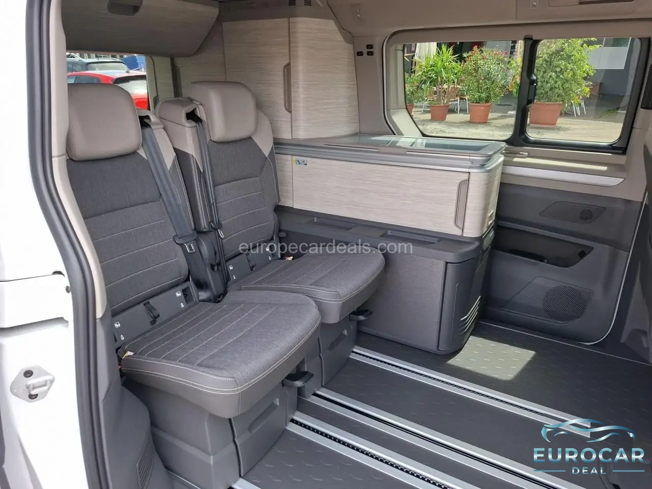 Volkswagen T7 California