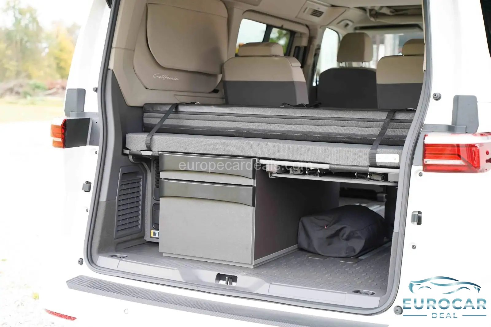 Volkswagen T7 California