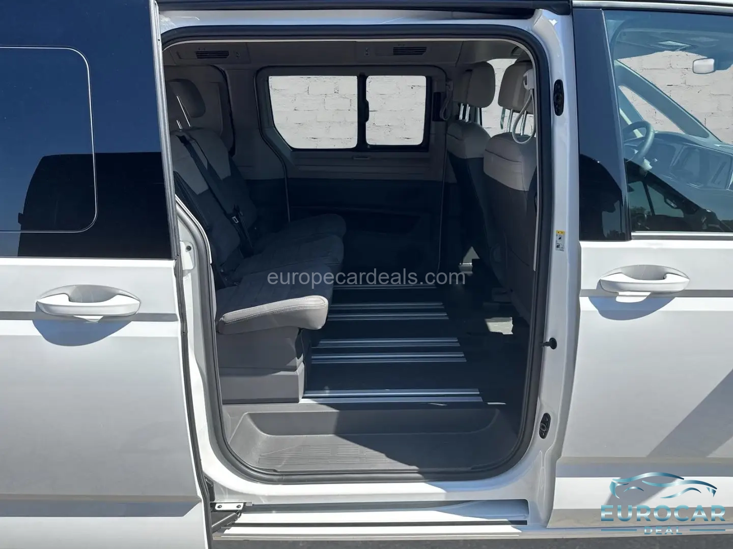 Volkswagen T7 California