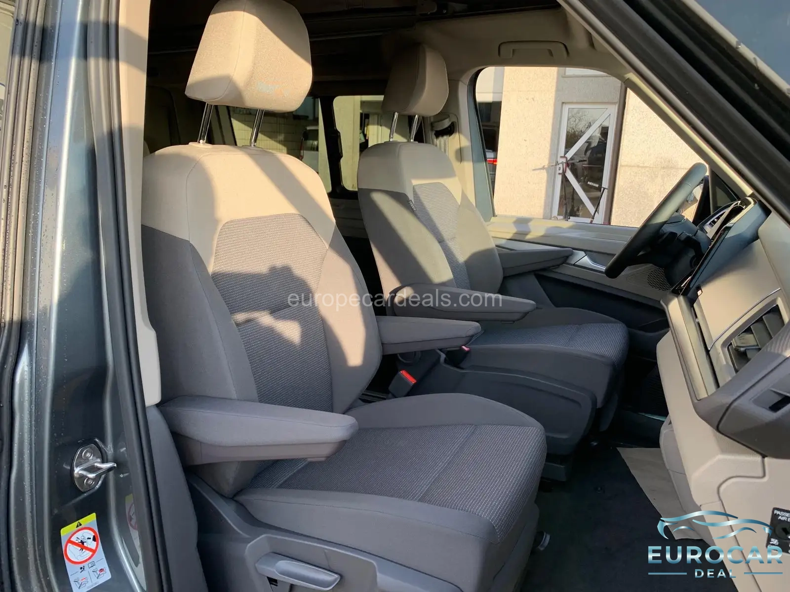 Volkswagen T7 California