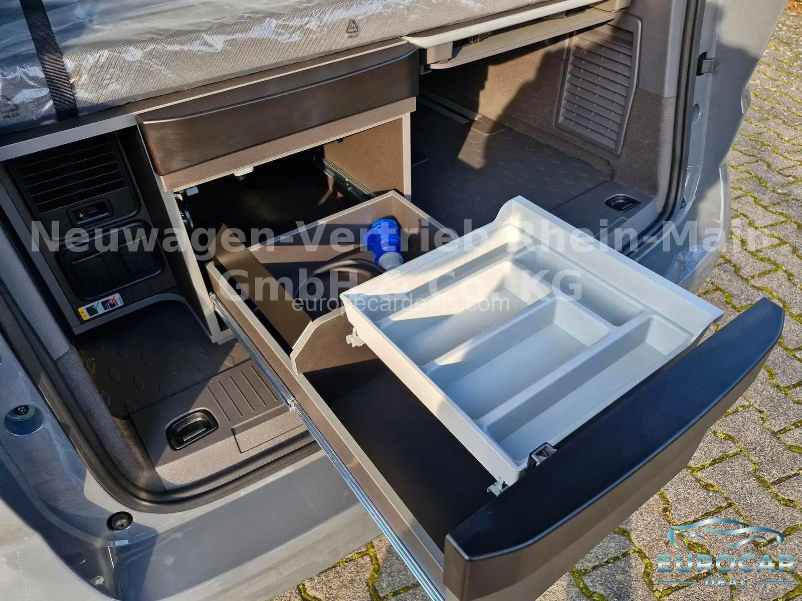 Volkswagen T7 California