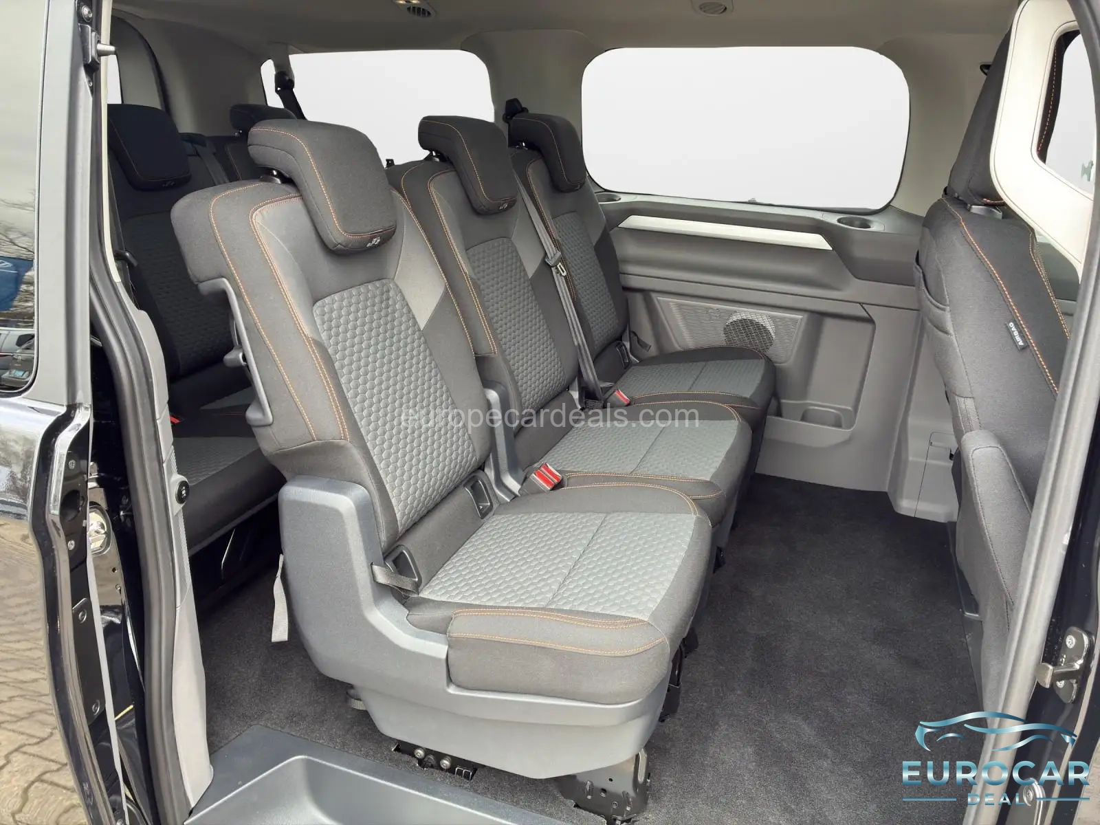 Volkswagen T7 Caravelle