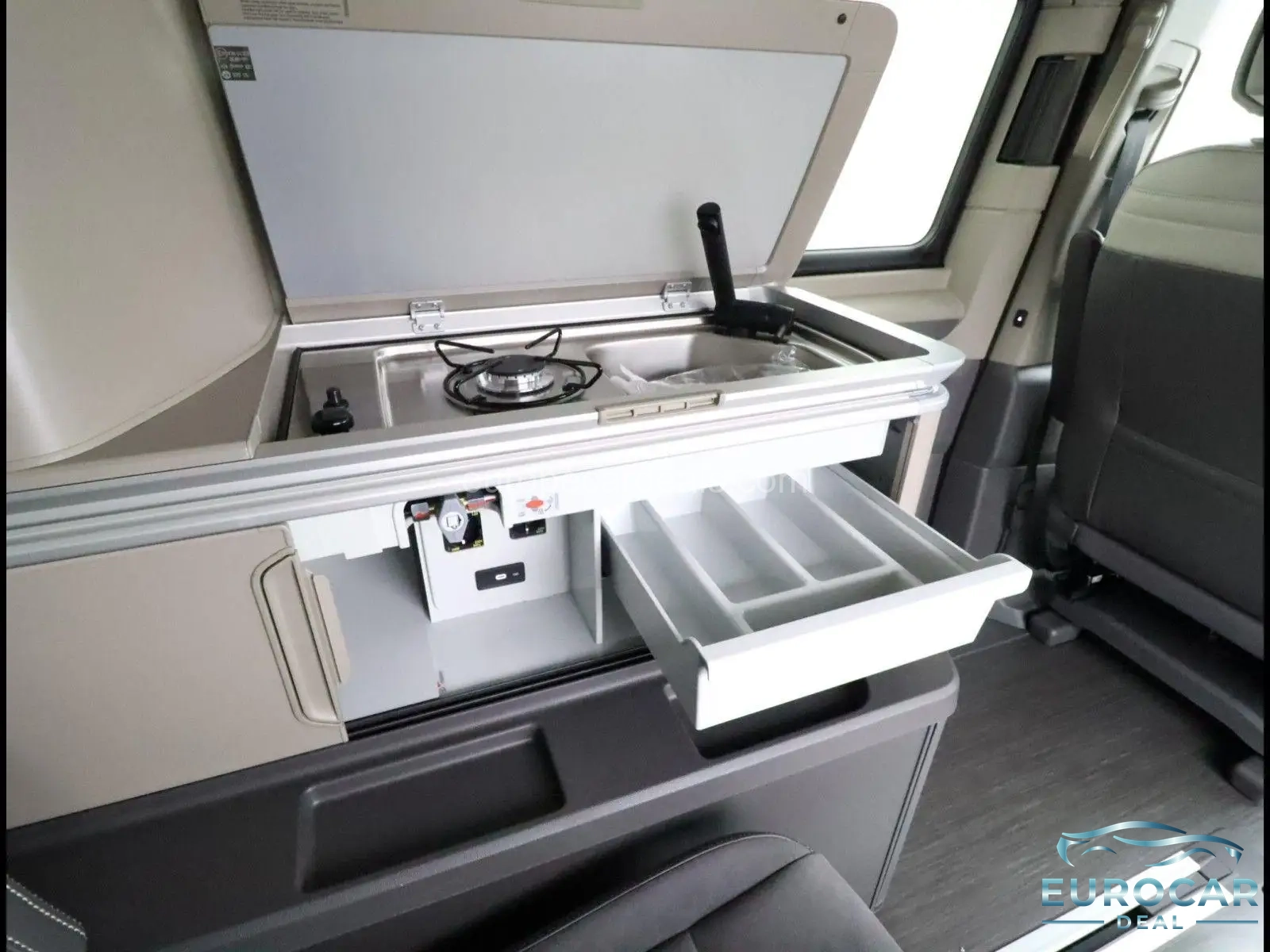 Volkswagen T7 California