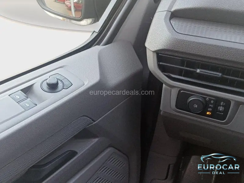 Volkswagen T7 Transporter