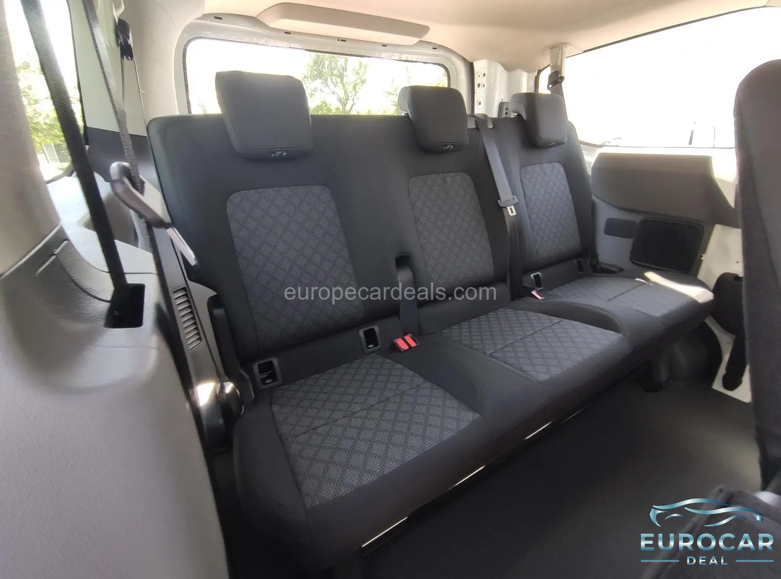 Volkswagen T7 Kombi