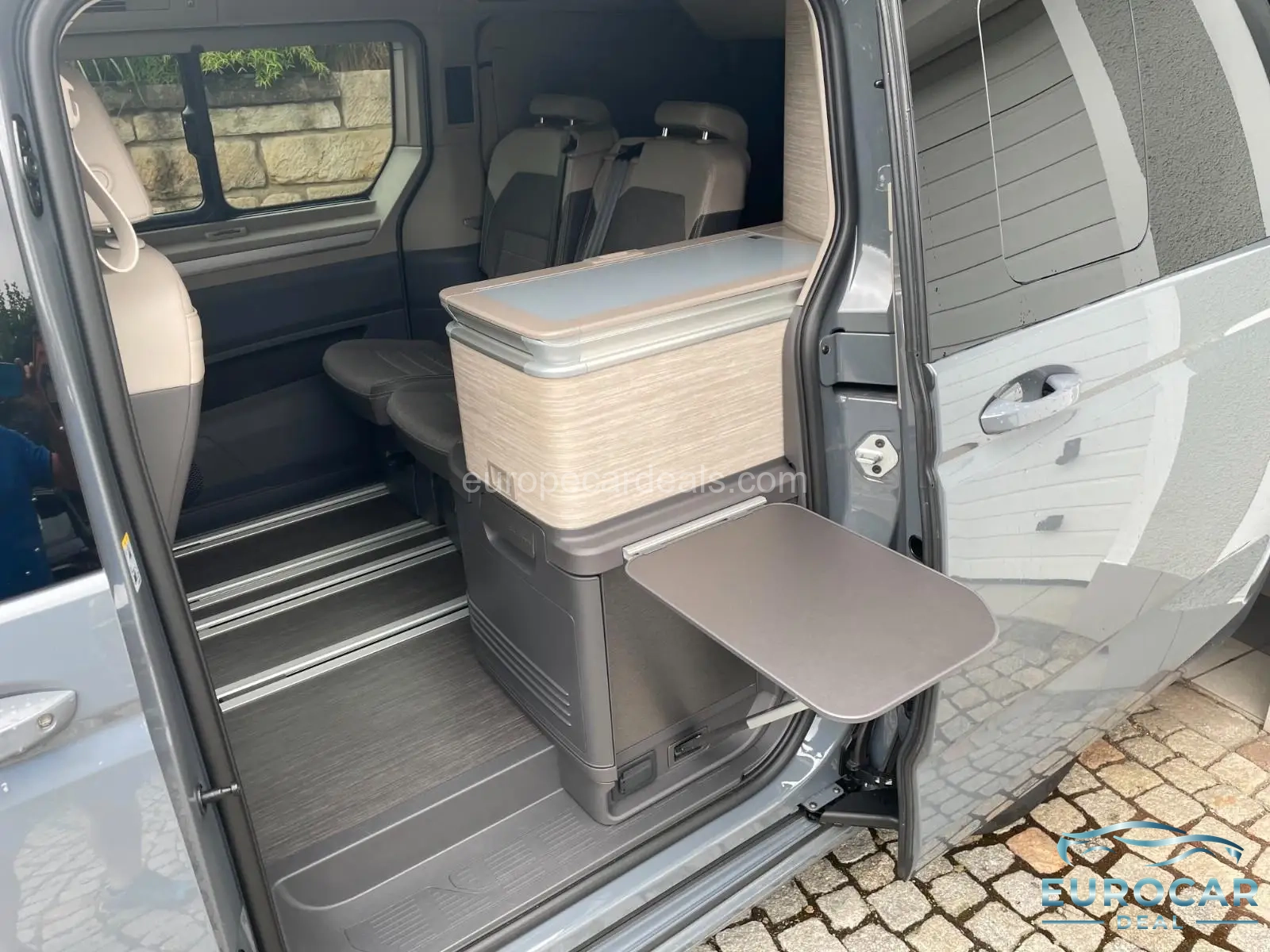 Volkswagen T7 California