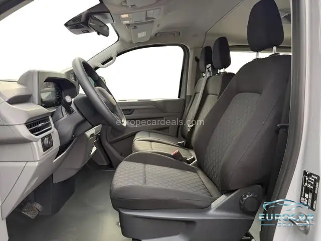 Volkswagen T7 Kombi