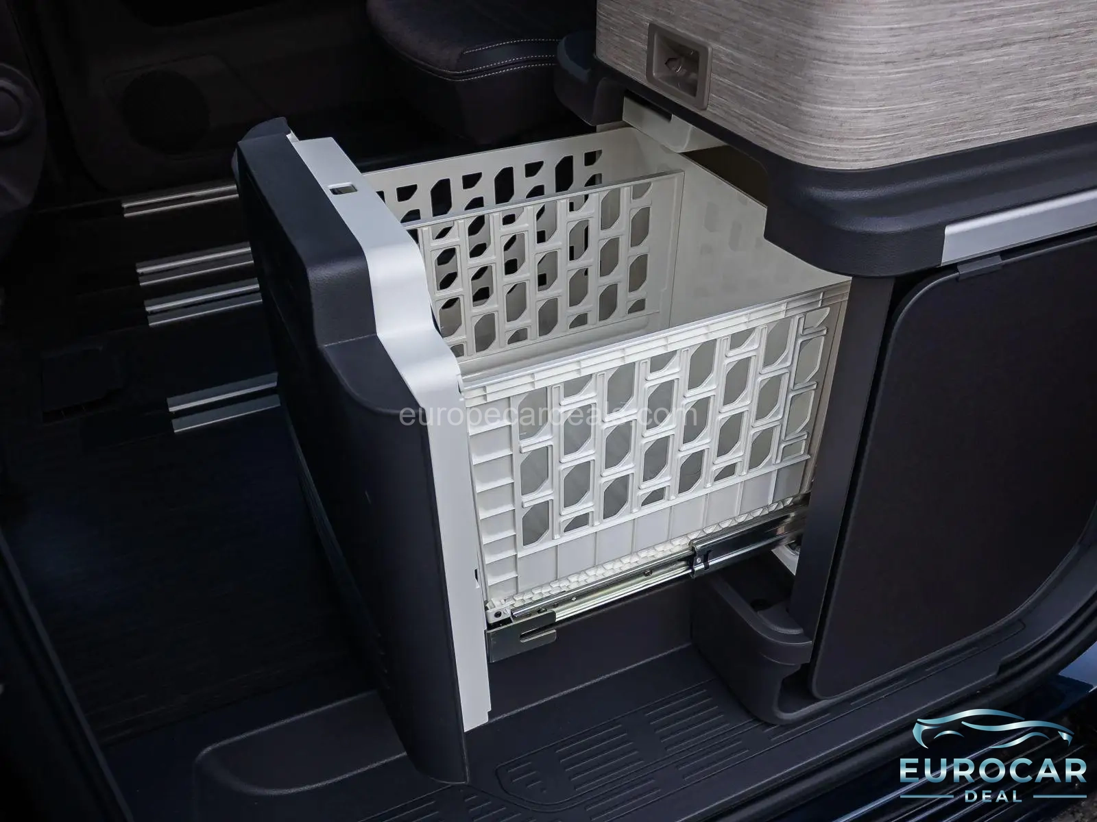 Volkswagen T7 California