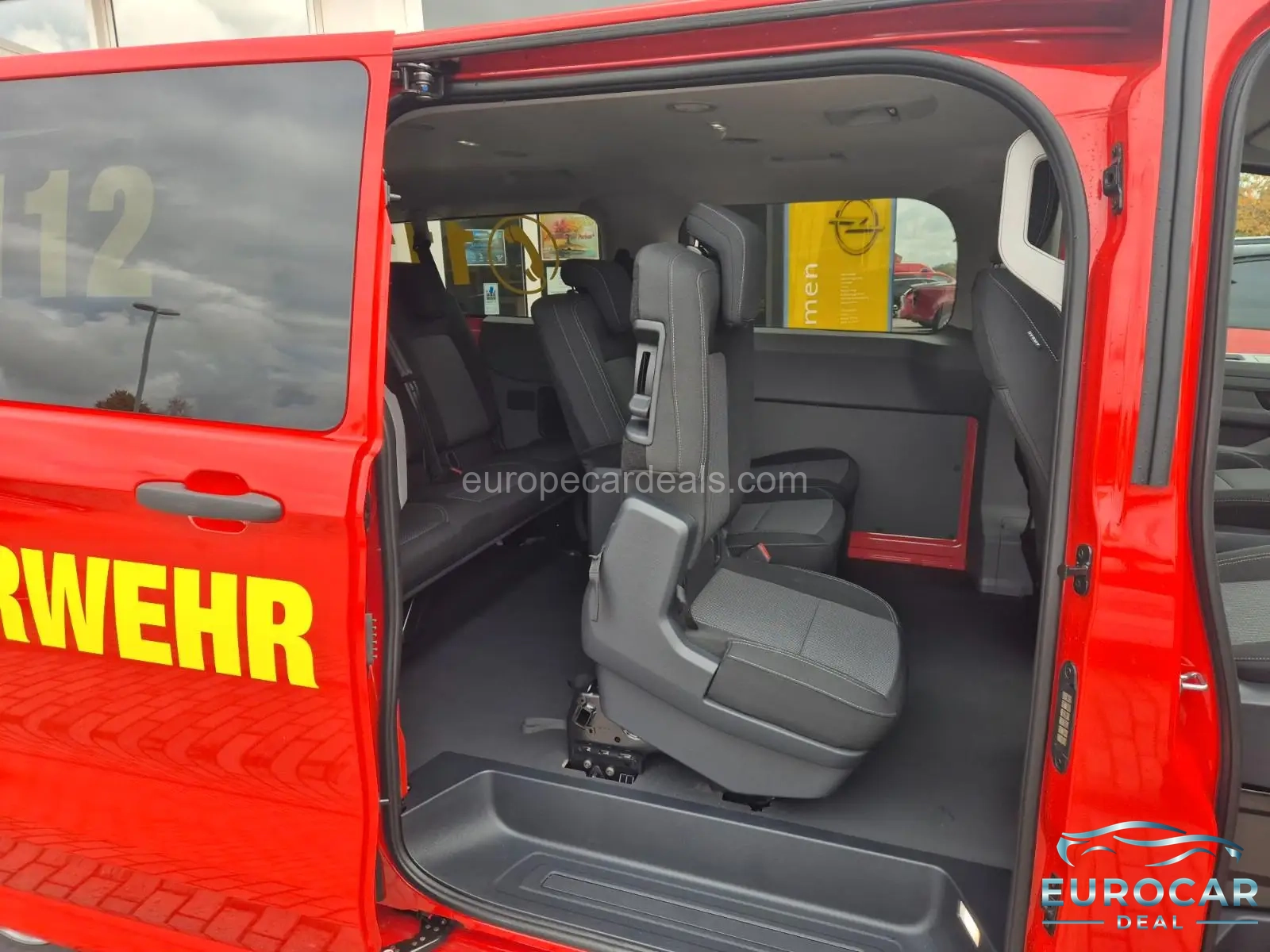 Volkswagen T7 Kombi