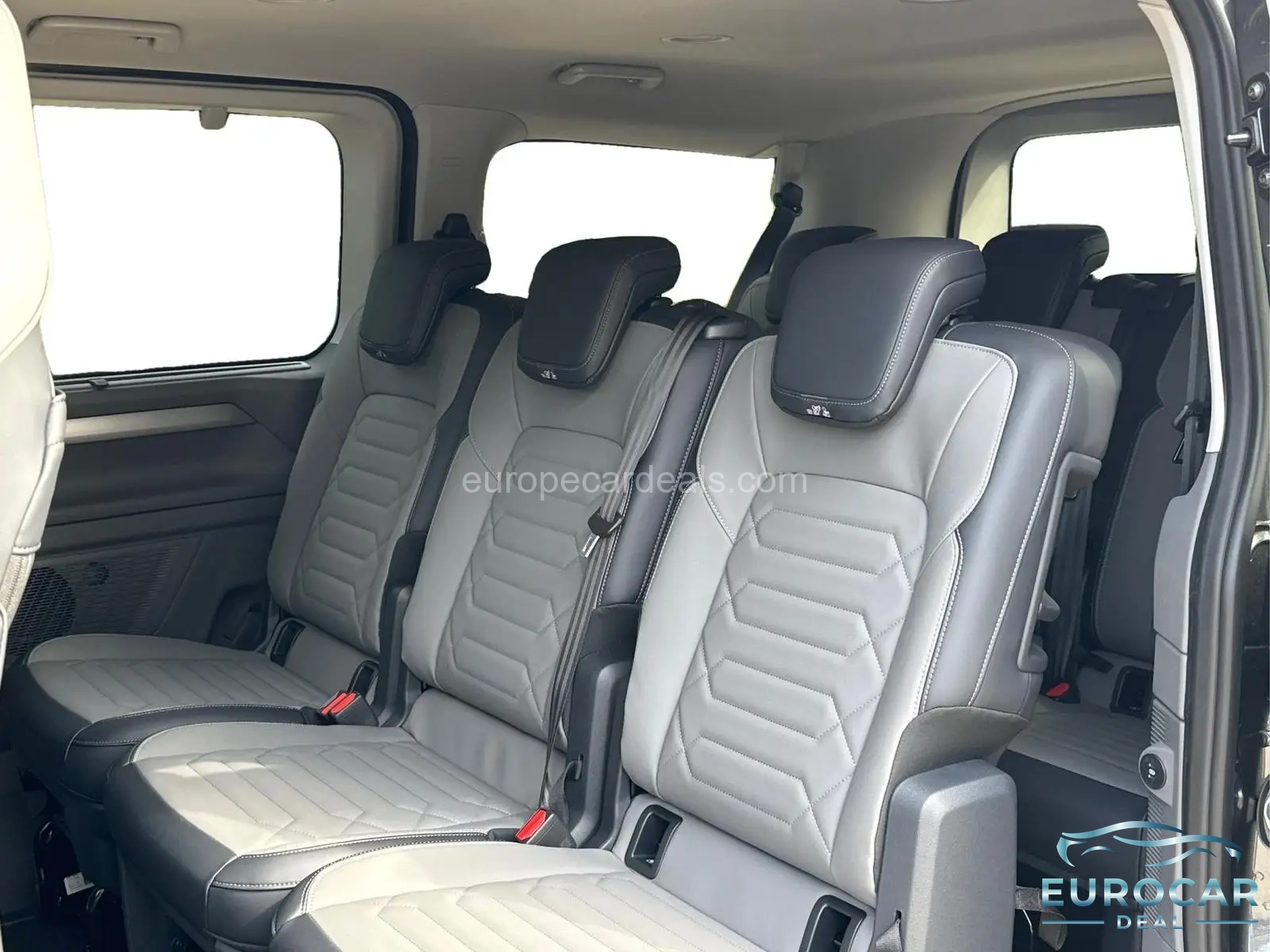 Volkswagen T7 Caravelle