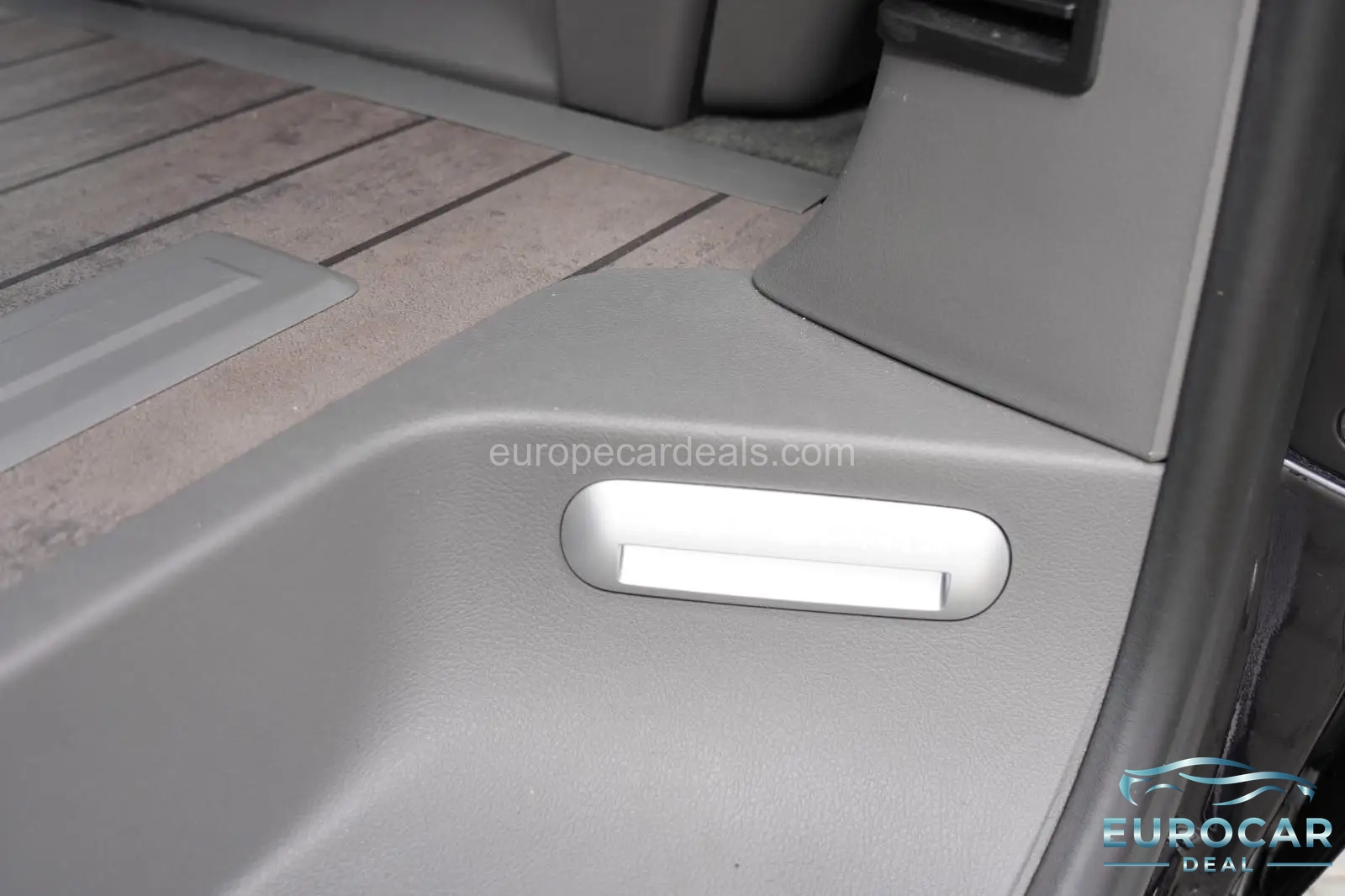 Volkswagen T7 California
