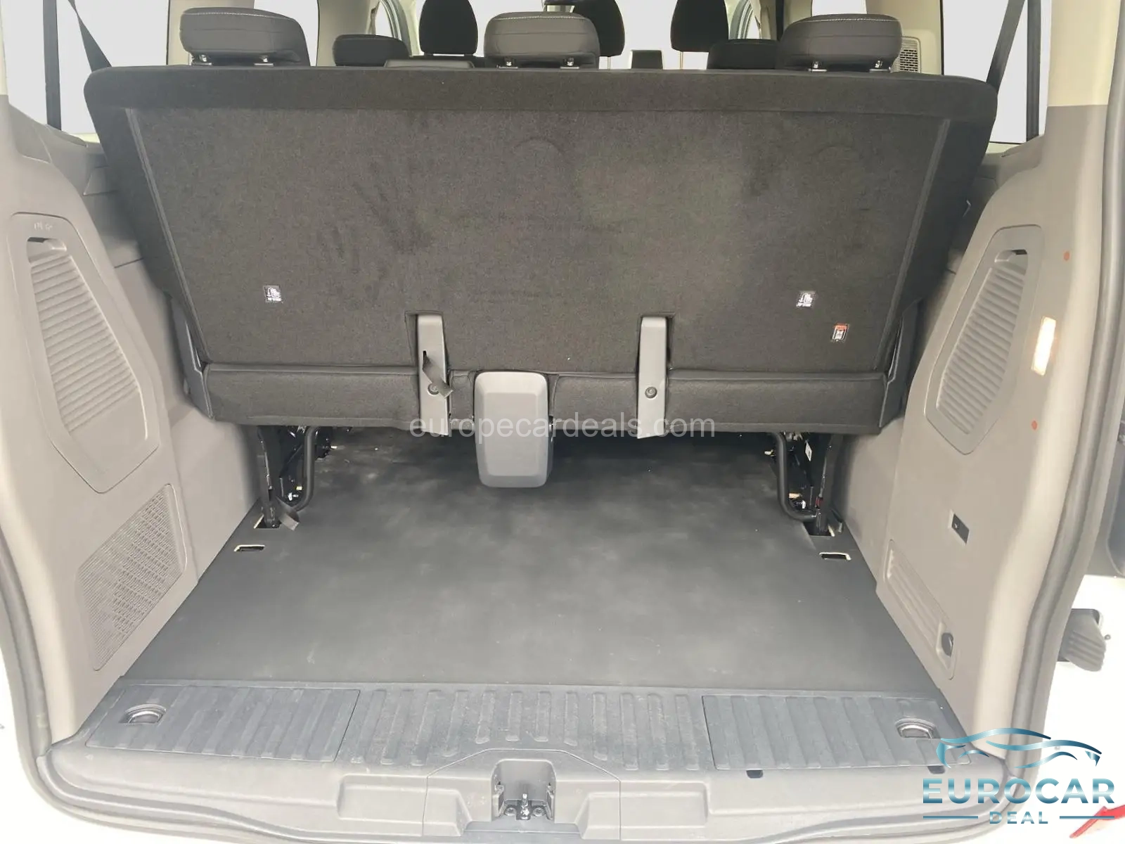 Volkswagen T7 Caravelle