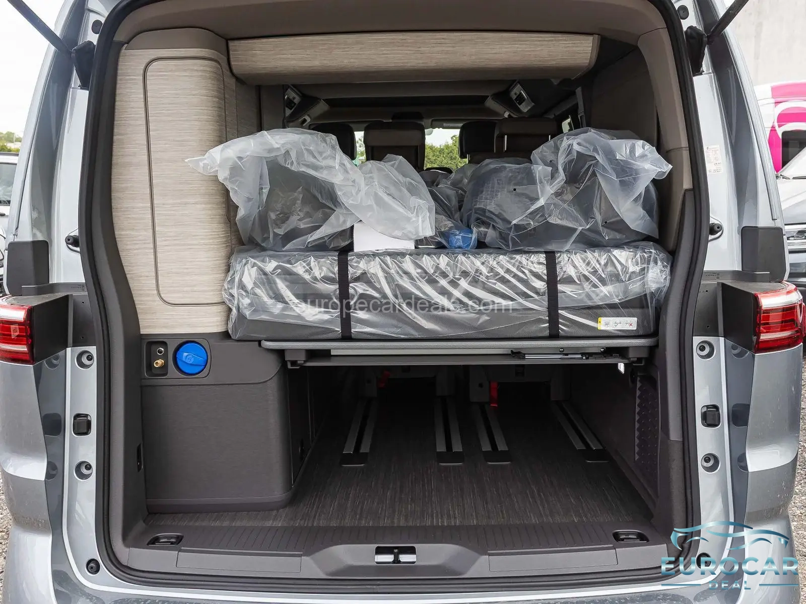 Volkswagen T7 California