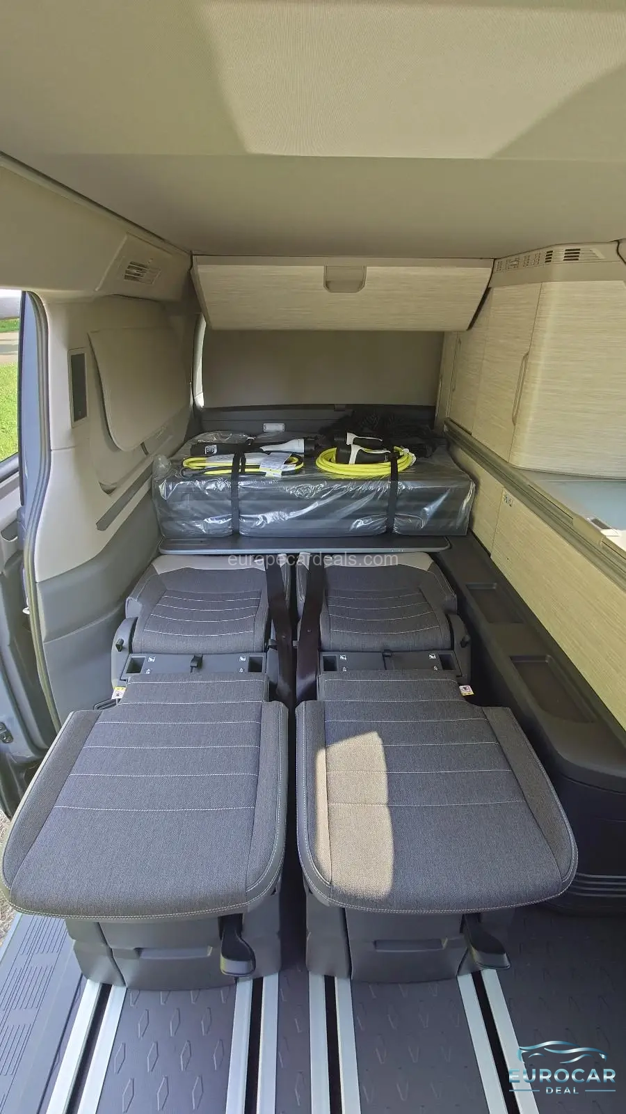 Volkswagen T7 California