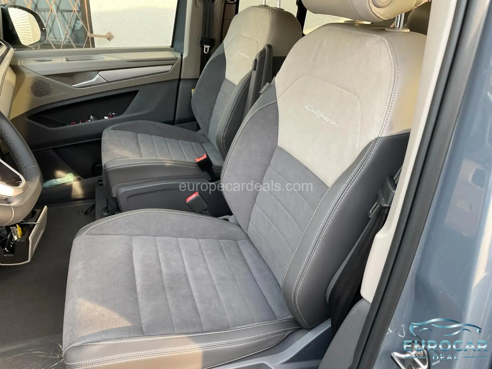Volkswagen T7 California