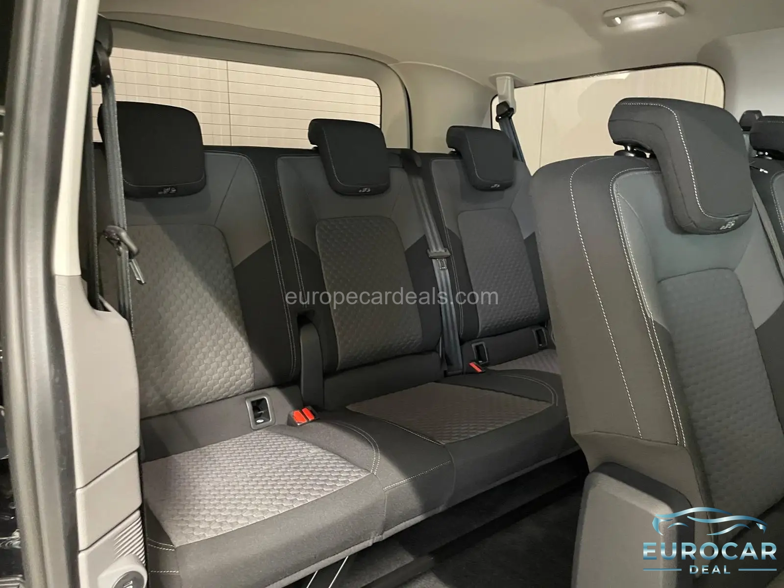 Volkswagen T7 Caravelle