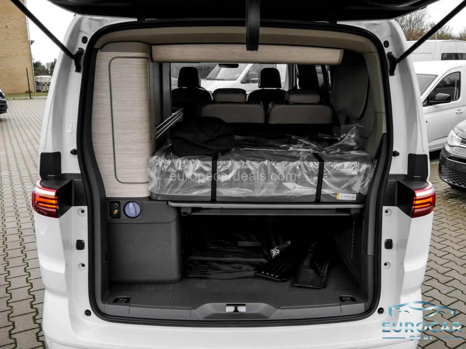 Volkswagen T7 California
