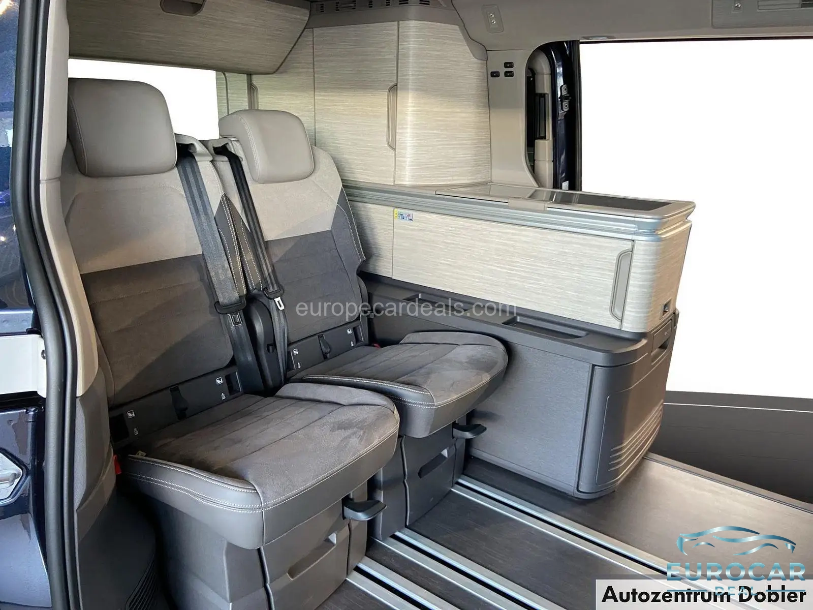 Volkswagen T7 California