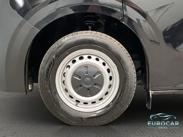 Volkswagen T7 Kombi