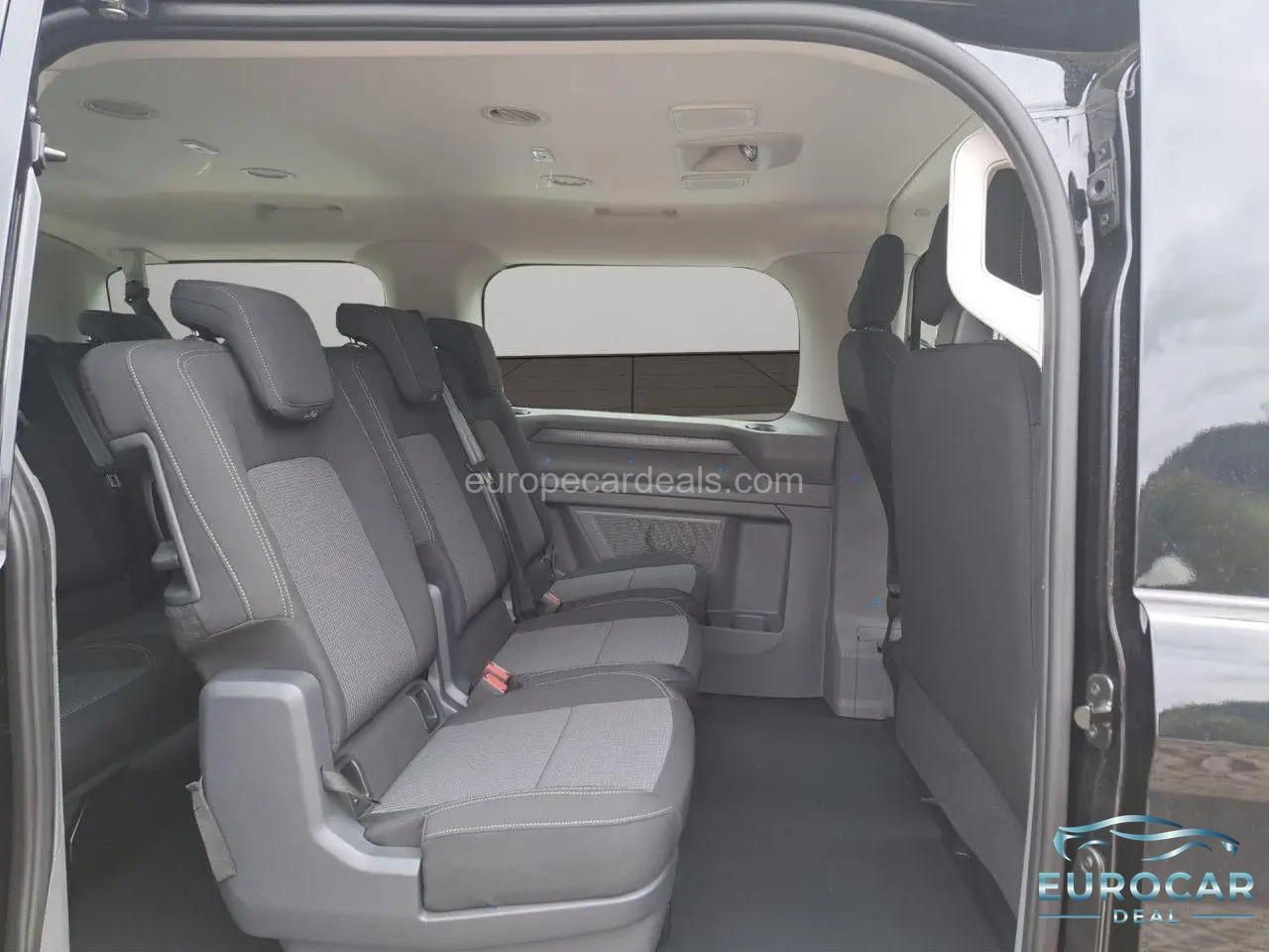 Volkswagen T7 Caravelle