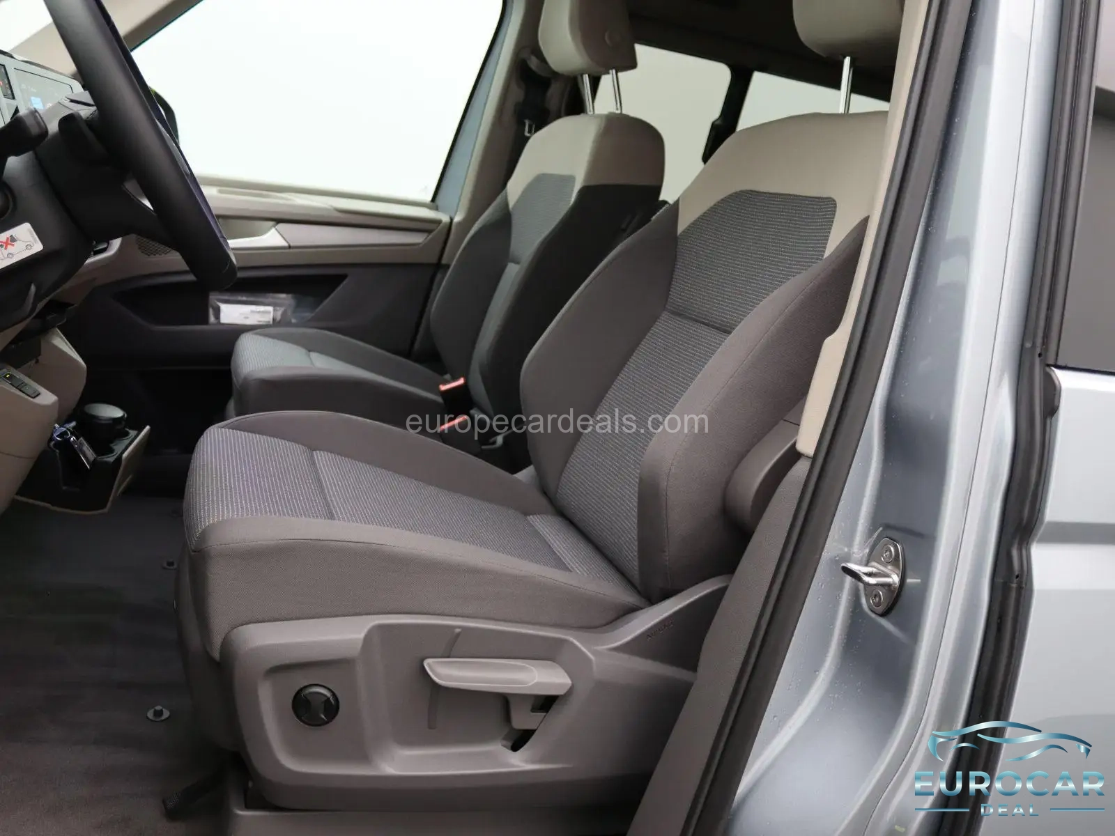 Volkswagen T7 California