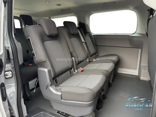 Volkswagen T7 Kombi