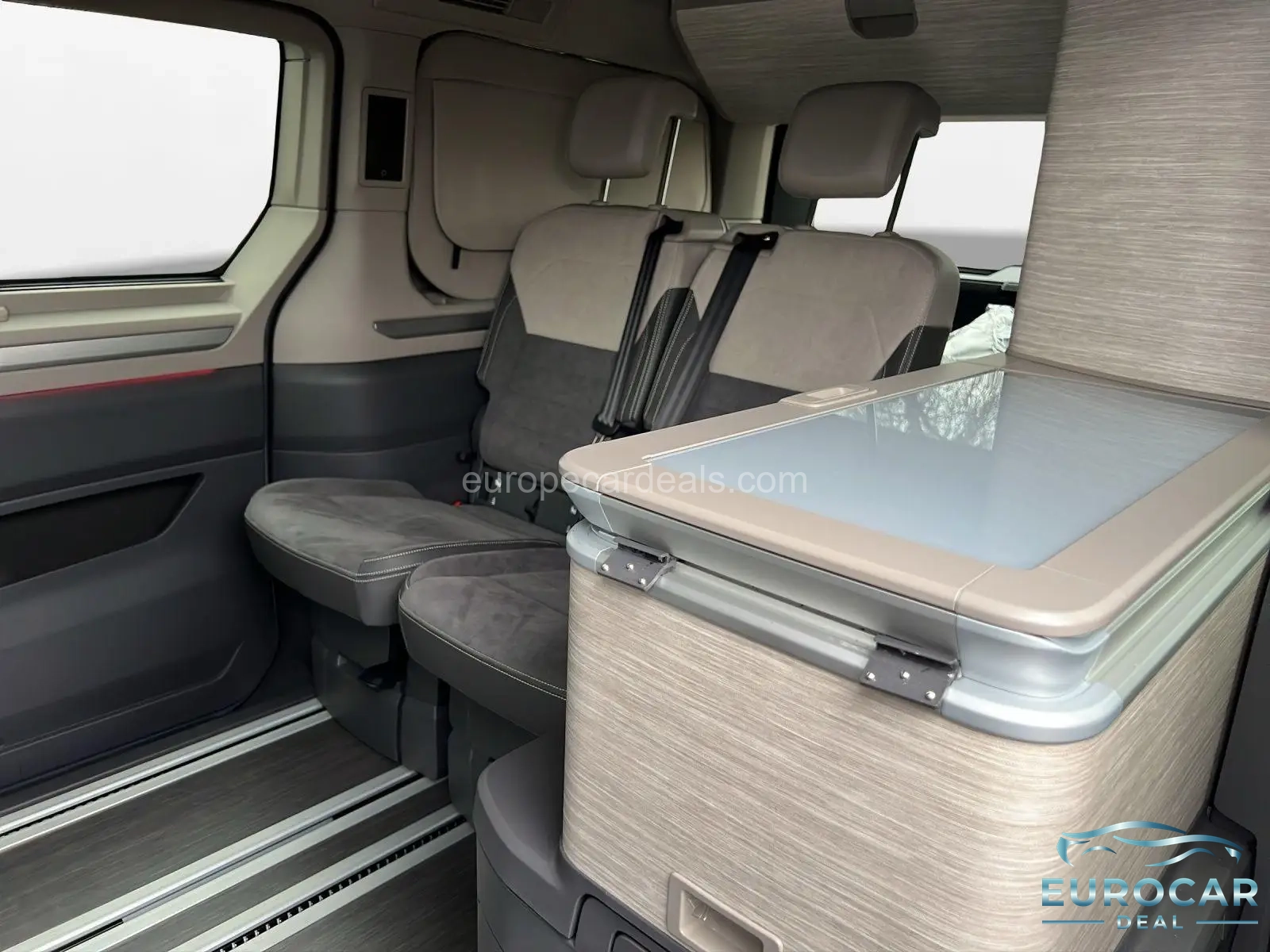 Volkswagen T7 California