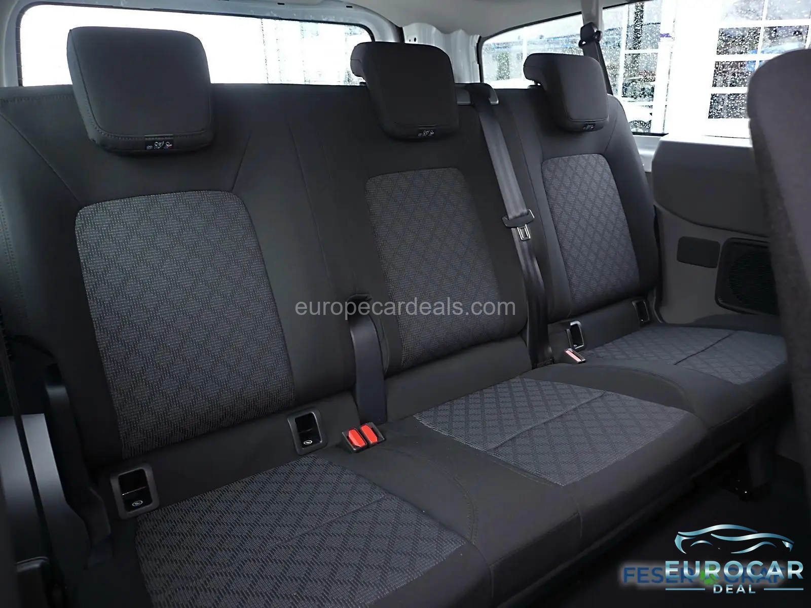 Volkswagen T7 Kombi