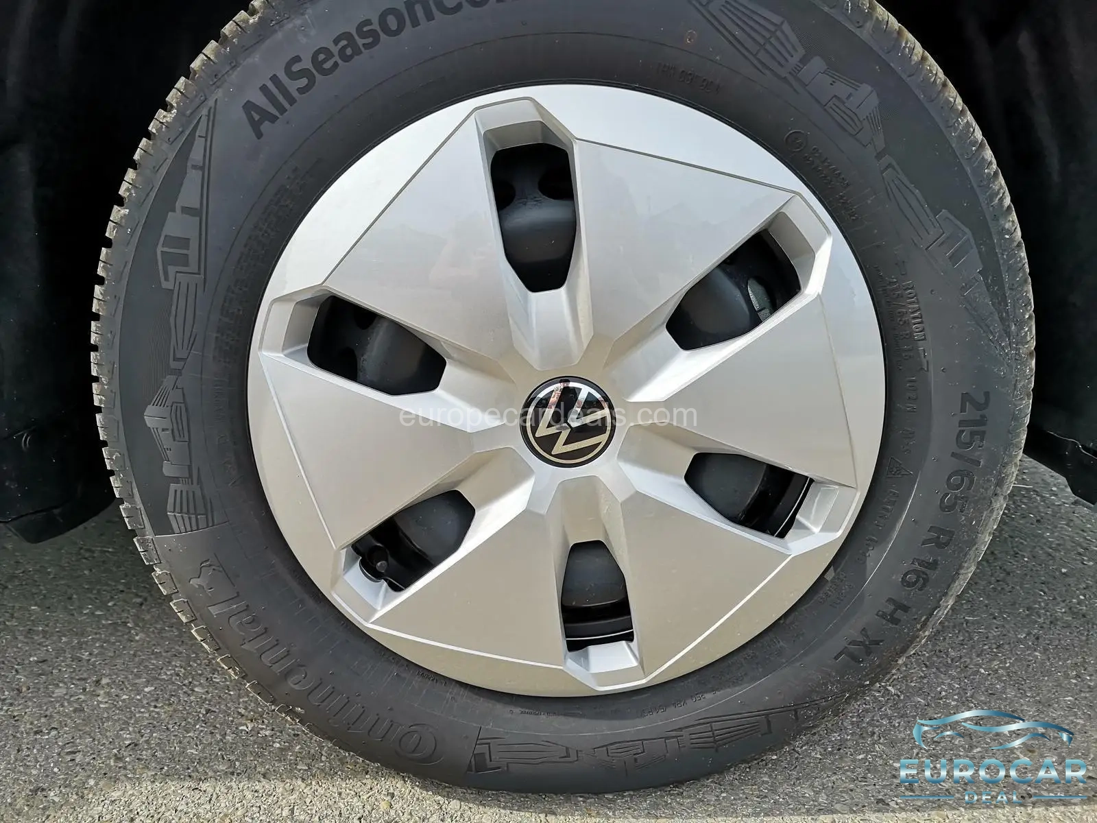 Volkswagen T7 California