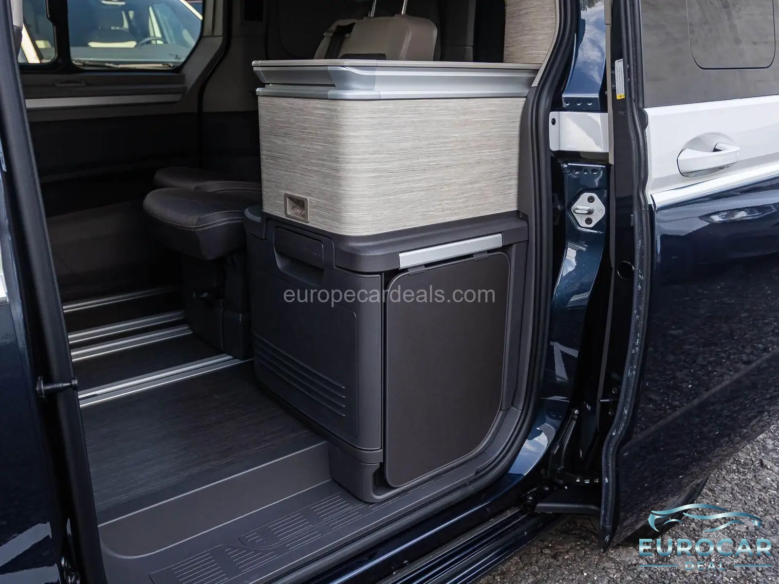 Volkswagen T7 California