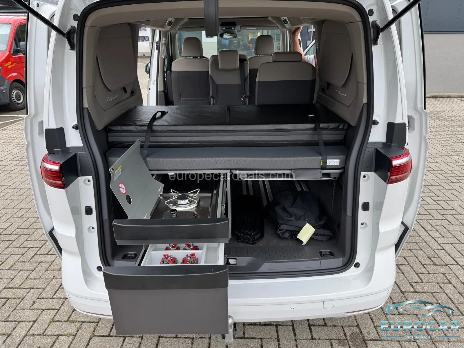 Volkswagen T7 California