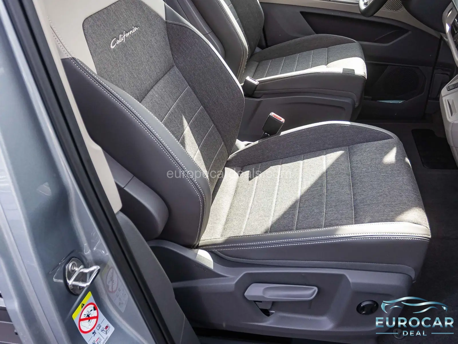 Volkswagen T7 California