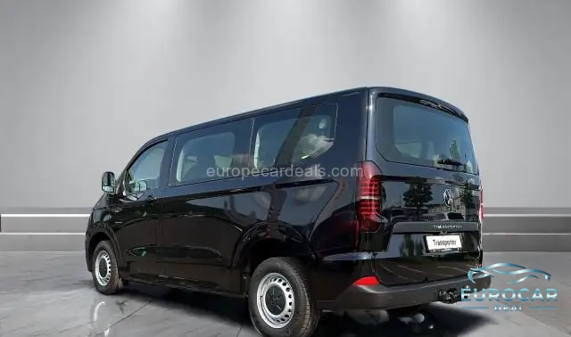 Volkswagen T7 Kombi