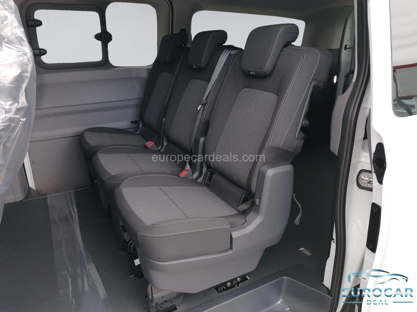 Volkswagen T7 Kombi