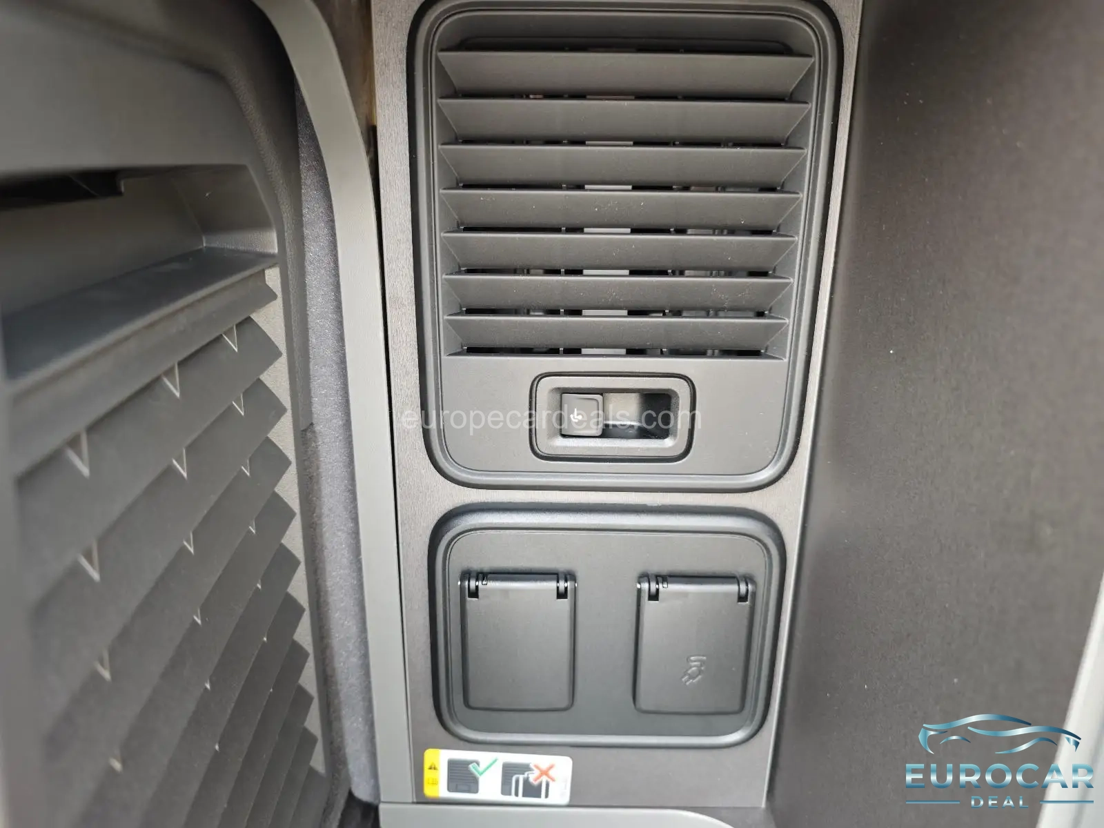 Volkswagen T7 California
