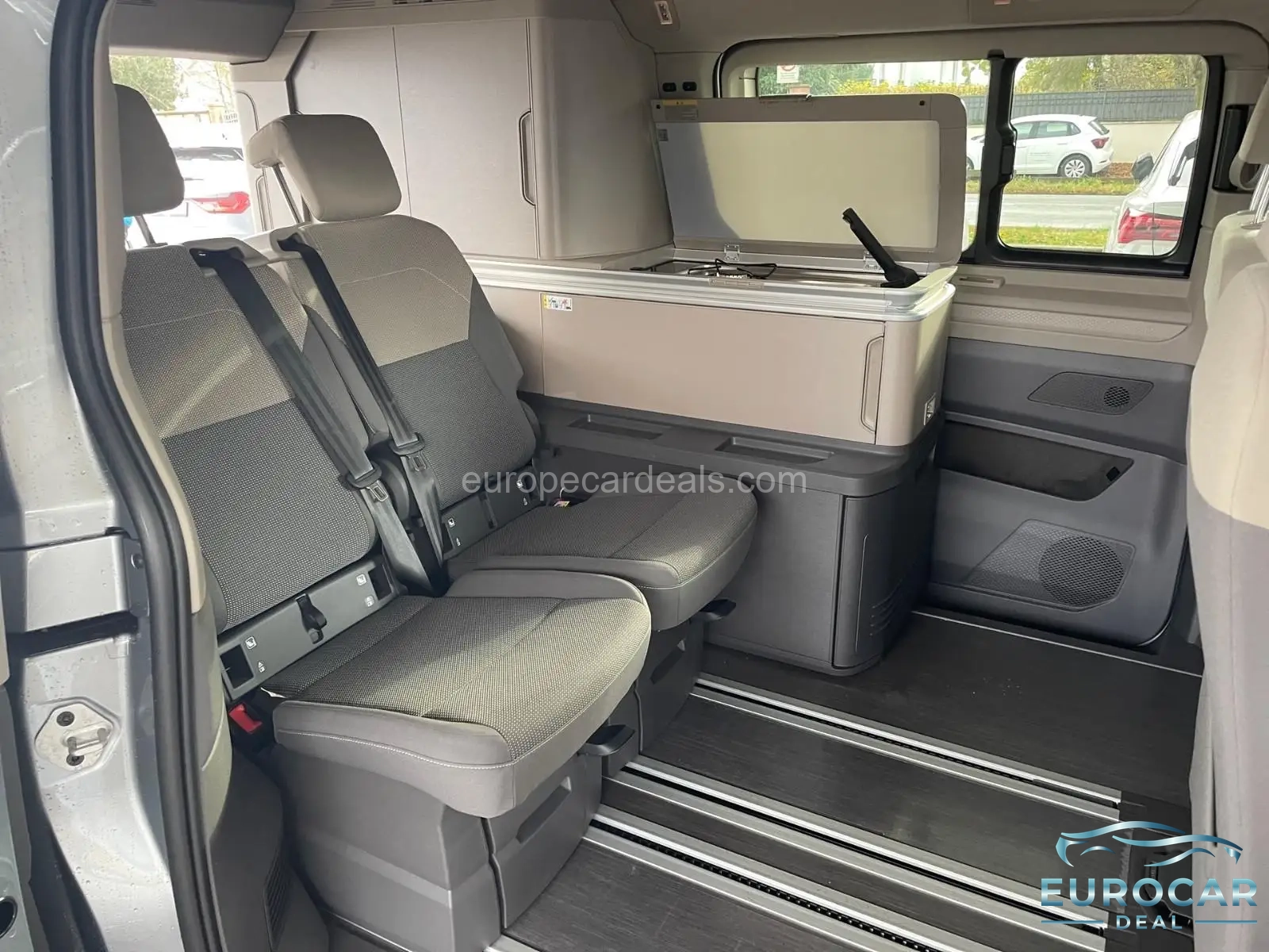 Volkswagen T7 California