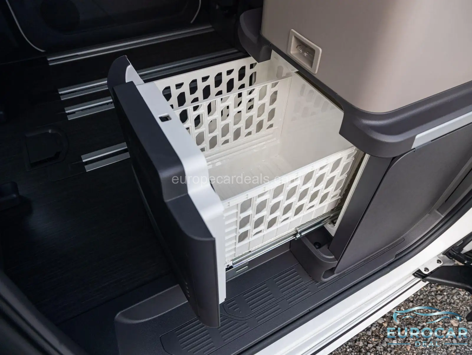 Volkswagen T7 California