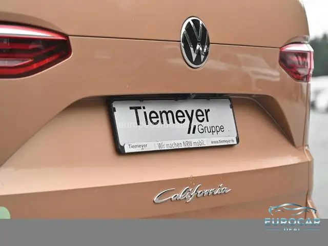 Volkswagen T7 California