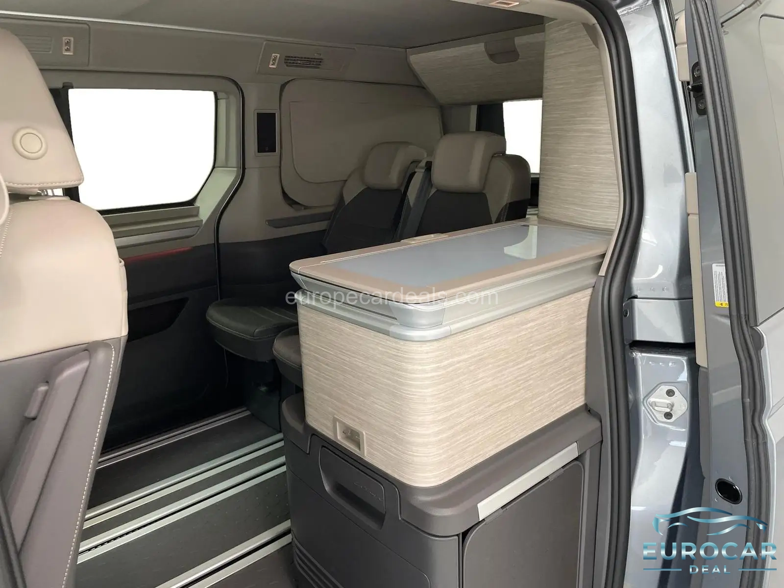 Volkswagen T7 California
