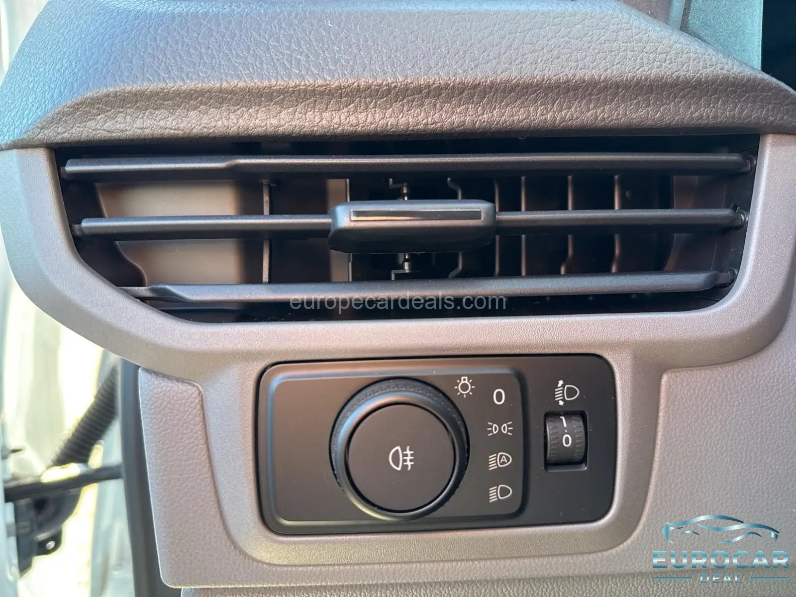 Volkswagen T7 Transporter