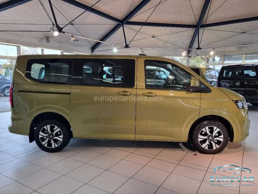 Volkswagen T7 Kombi