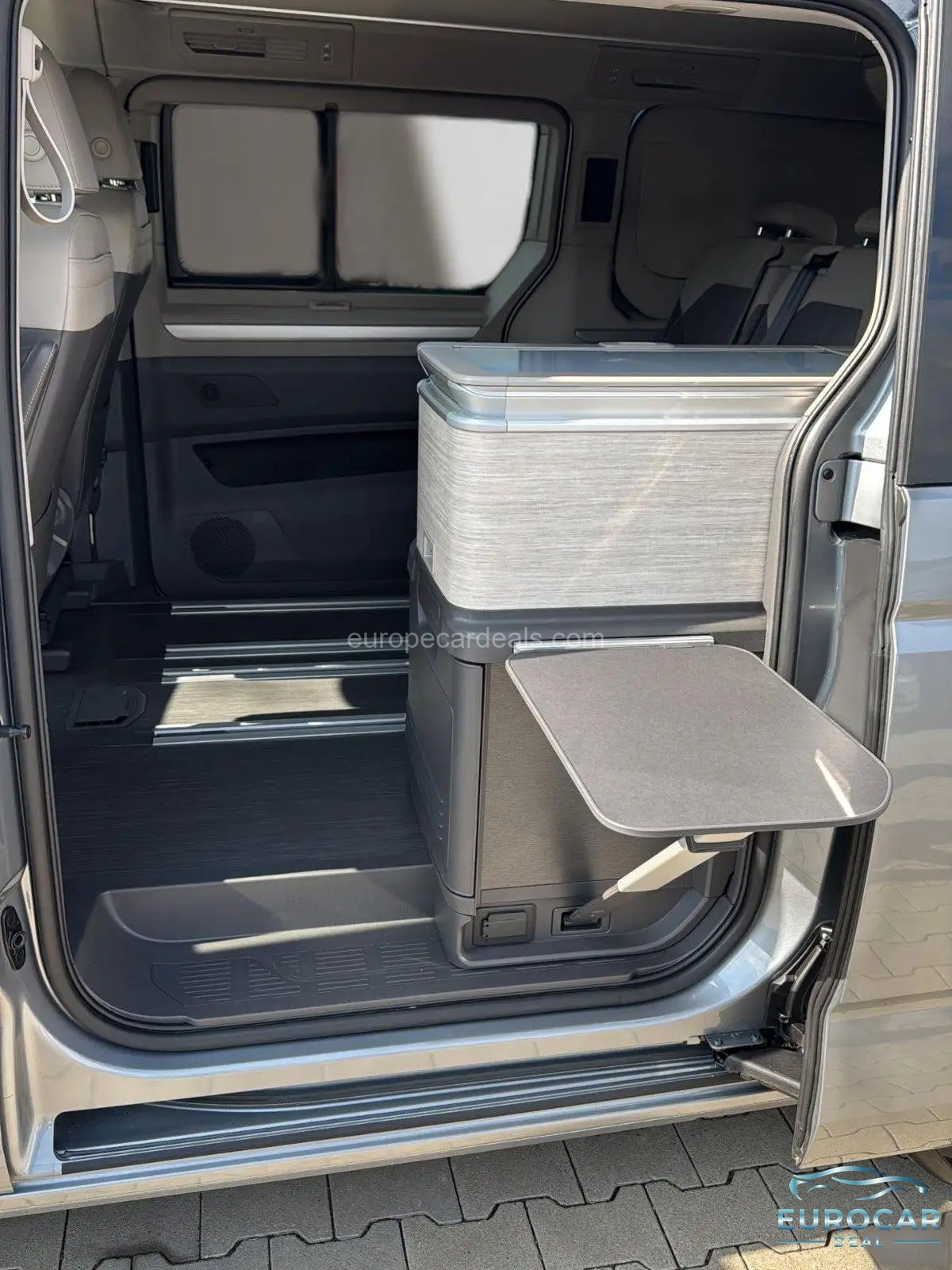 Volkswagen T7 California