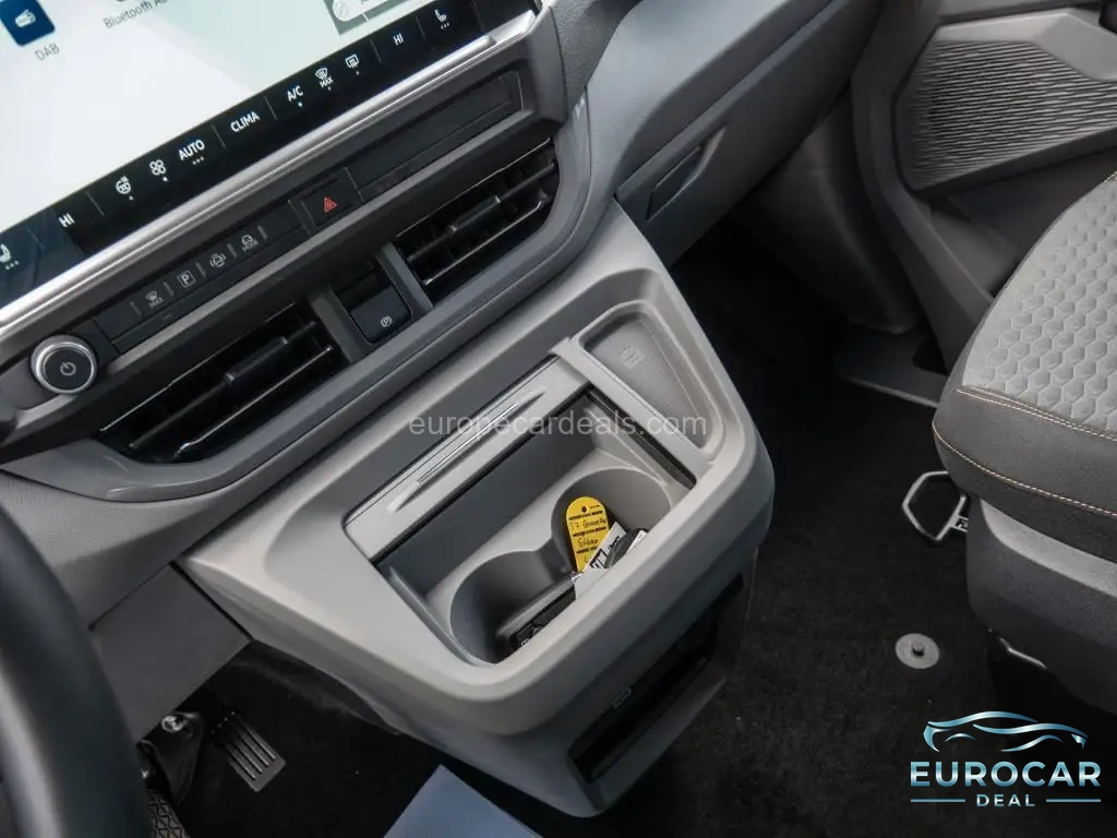 Volkswagen T7 Caravelle