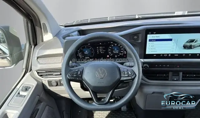 Volkswagen T7 Kombi