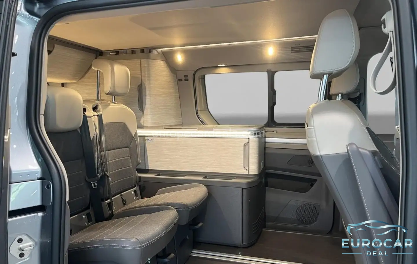 Volkswagen T7 California