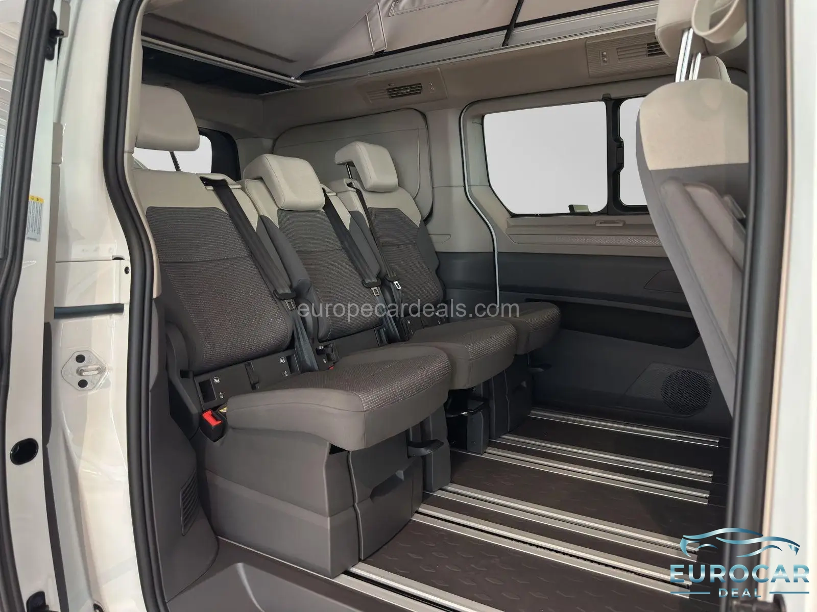 Volkswagen T7 California