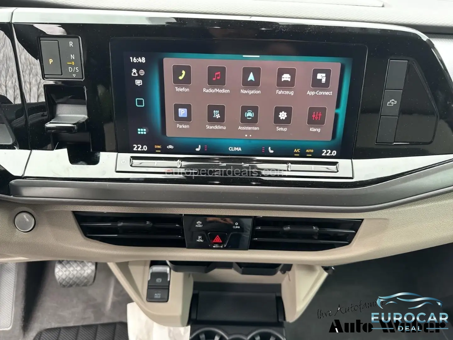 Volkswagen T7 California