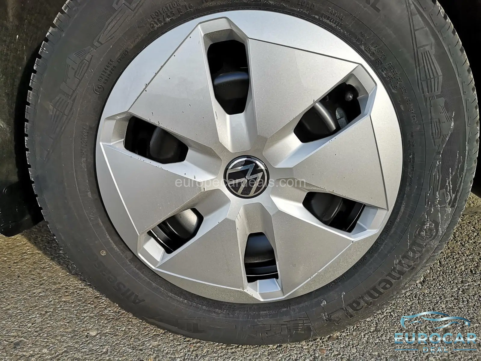 Volkswagen T7 California