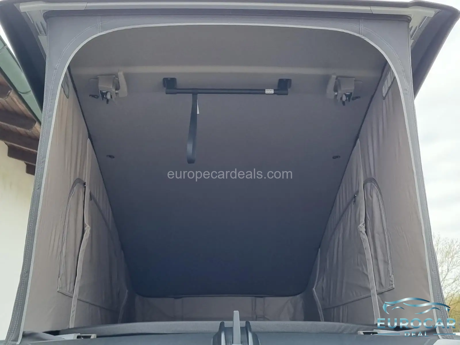 Volkswagen T7 California