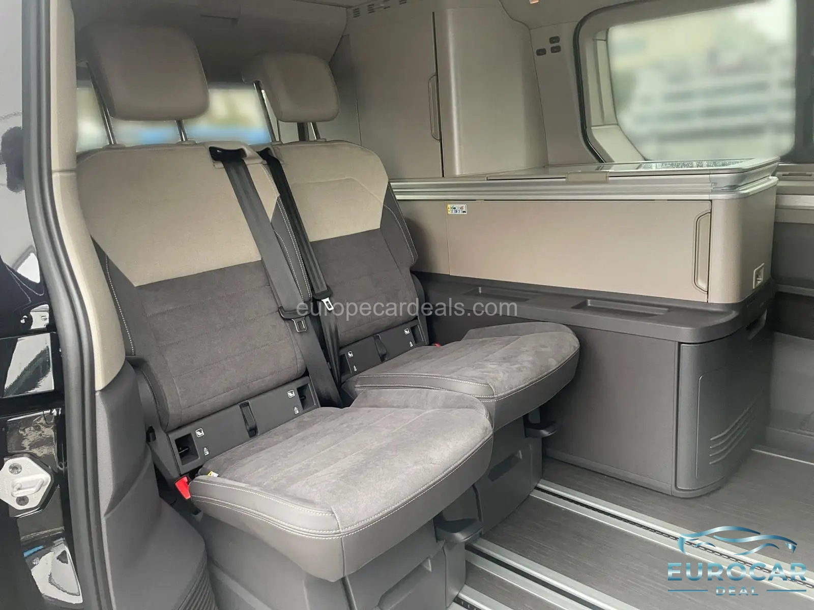 Volkswagen T7 California